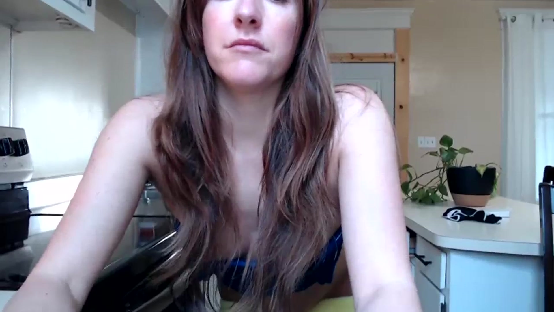 Gallery image thumbnail from FarmGirl__'s myfreecams stream on, 02/08/2024, 15:19 image 6 of 20