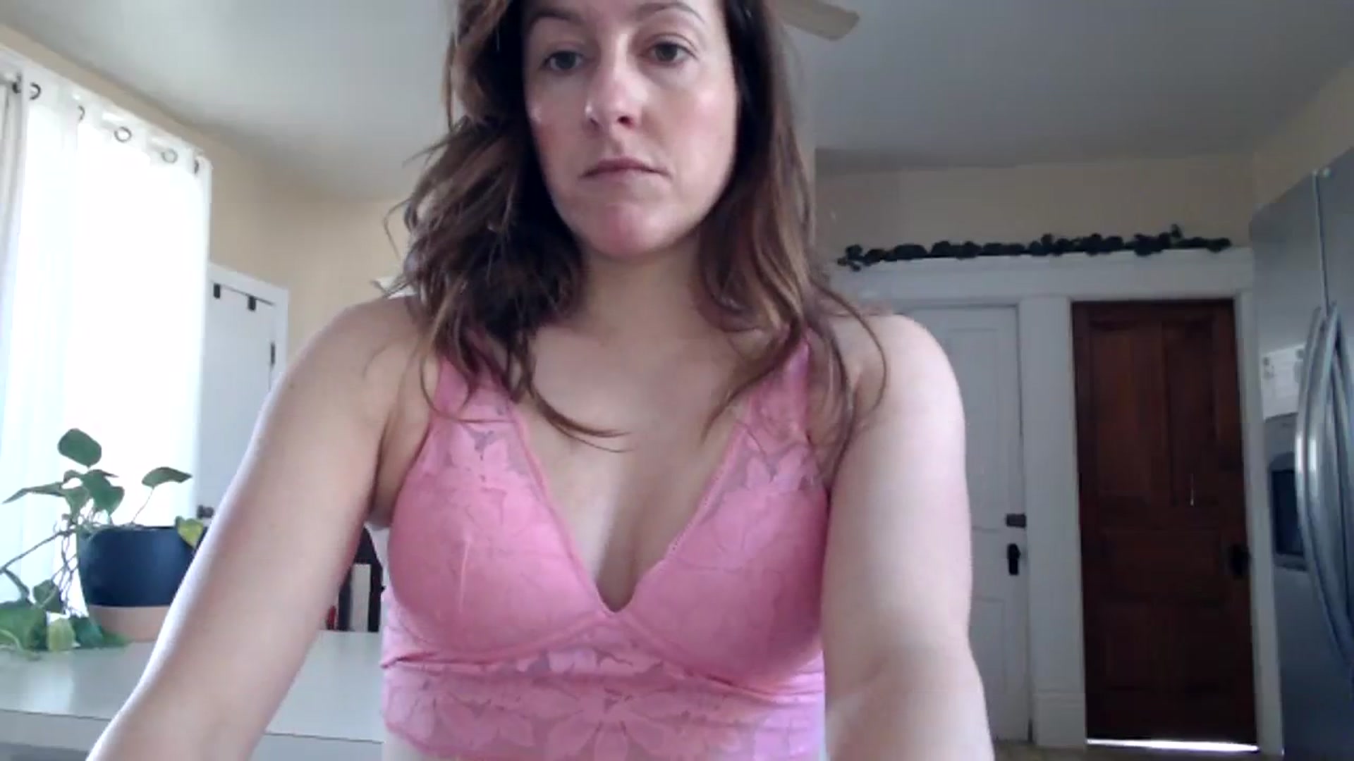 Gallery image thumbnail from FarmGirl__'s myfreecams stream on, 02/09/2024, 15:53 image 20 of 20