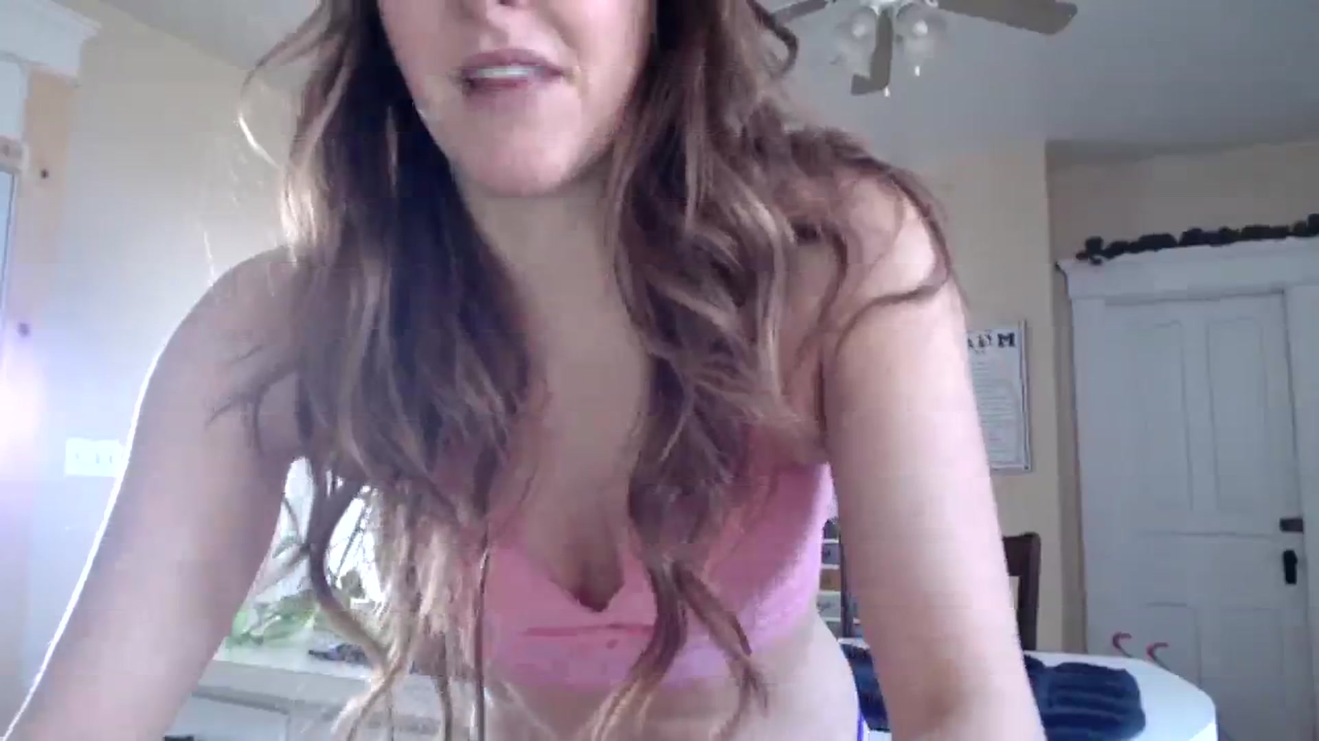 Gallery image thumbnail from FarmGirl__'s myfreecams stream on, 02/09/2024, 15:53 image 11 of 20