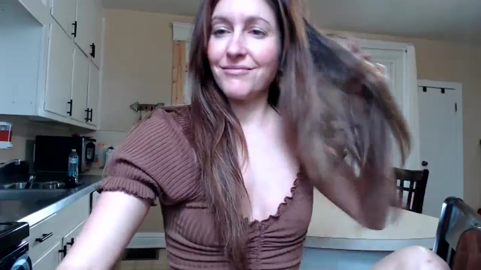 Gallery image thumbnail from FarmGirl__'s myfreecams stream on, 02/11/2024, 16:54 image 3 of 20