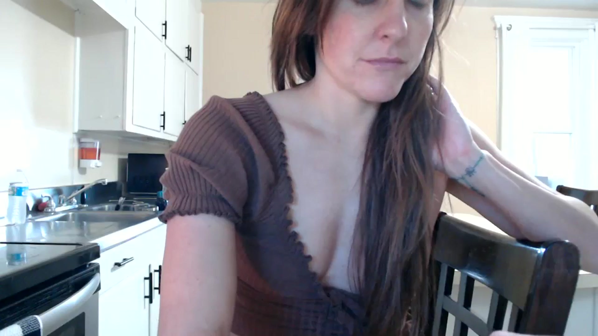 Gallery image thumbnail from FarmGirl__'s myfreecams stream on, 02/11/2024, 16:54 image 17 of 20