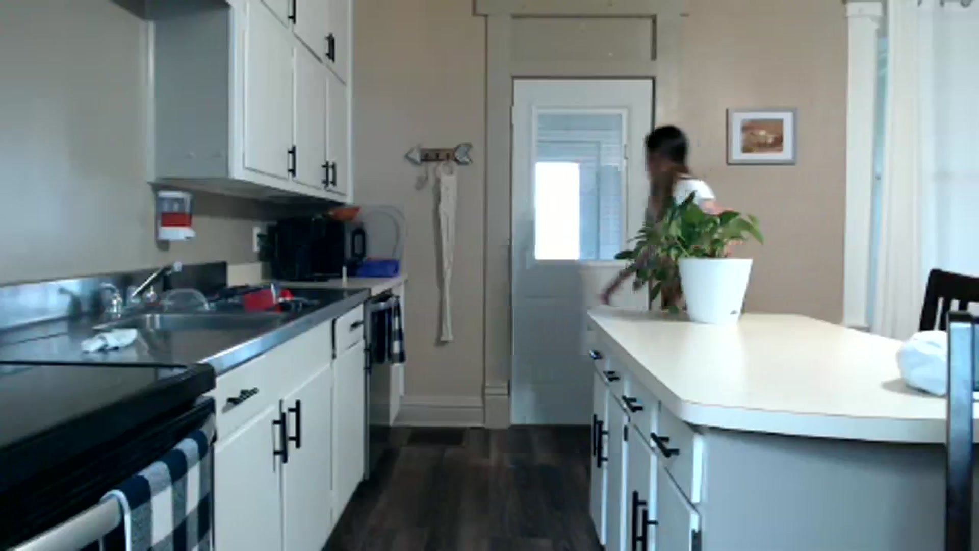 Gallery image thumbnail from FarmGirl__'s myfreecams stream on, 04/02/2024, 15:10 image 9 of 20