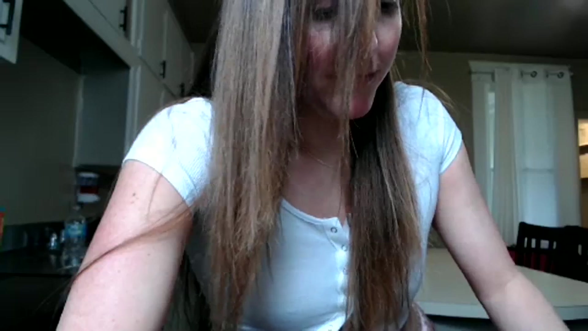 Gallery image thumbnail from FarmGirl__'s myfreecams stream on, 04/03/2024, 15:25 image 4 of 20