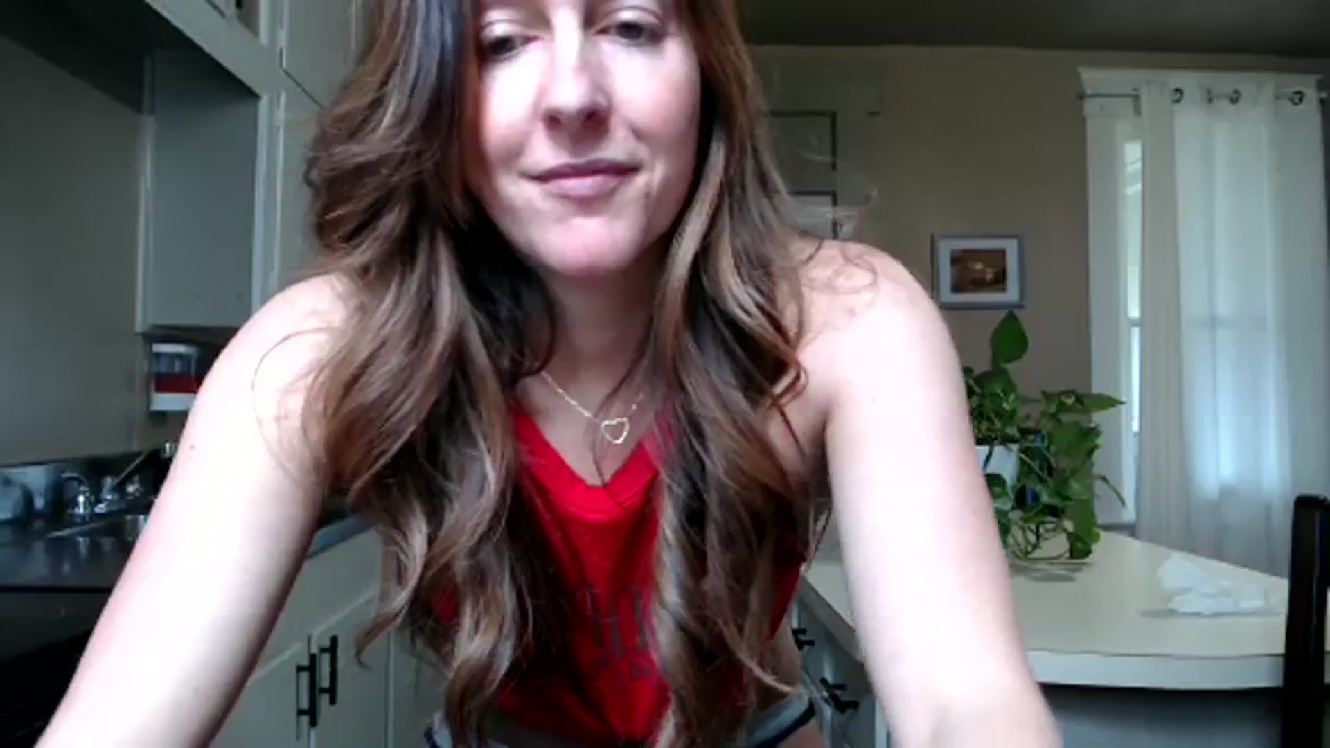 Gallery image thumbnail from FarmGirl__'s myfreecams stream on, 04/04/2024, 14:17 image 3 of 20