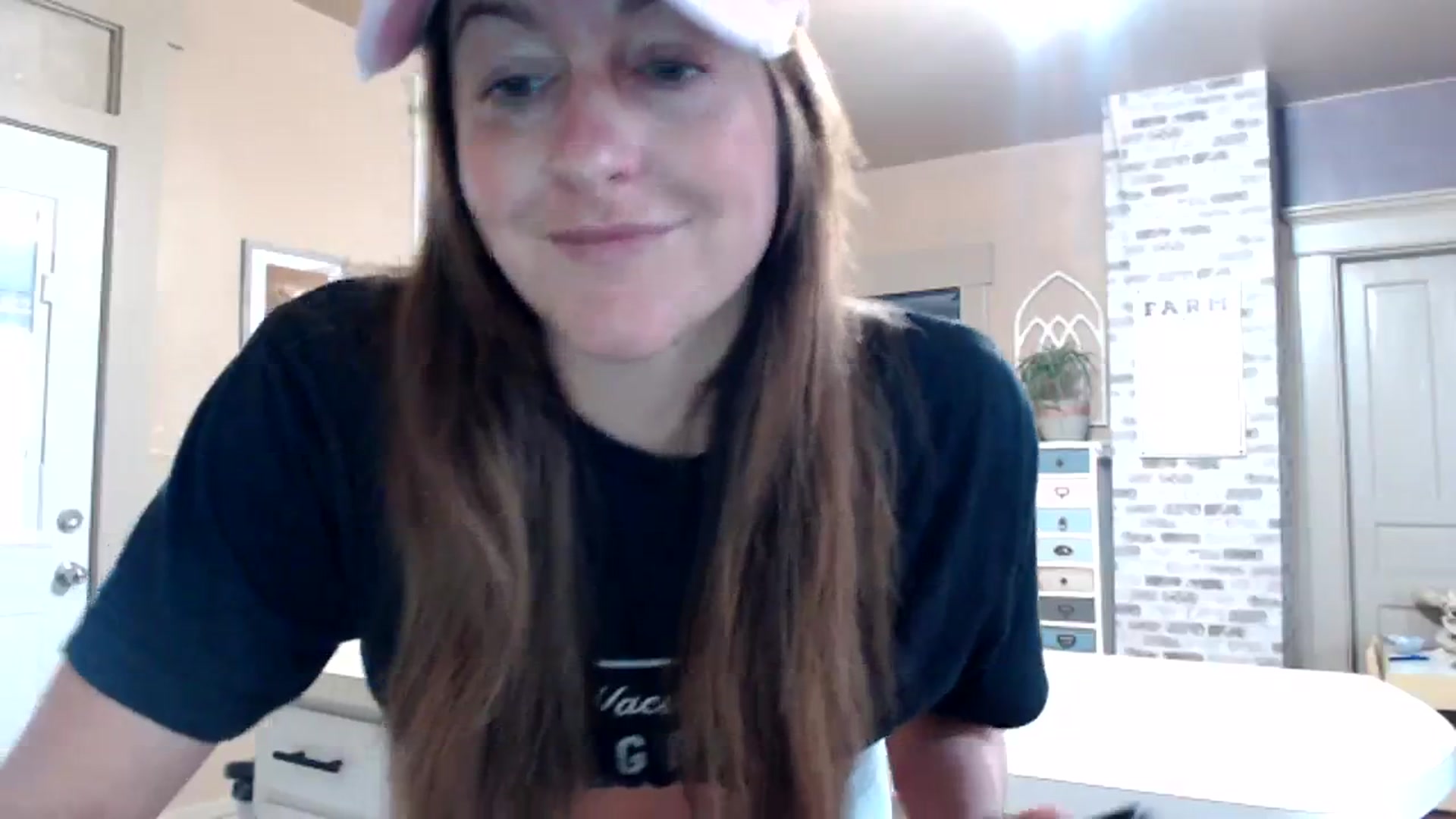 Gallery image thumbnail from FarmGirl__'s myfreecams stream on, 04/10/2024, 14:10 image 4 of 20