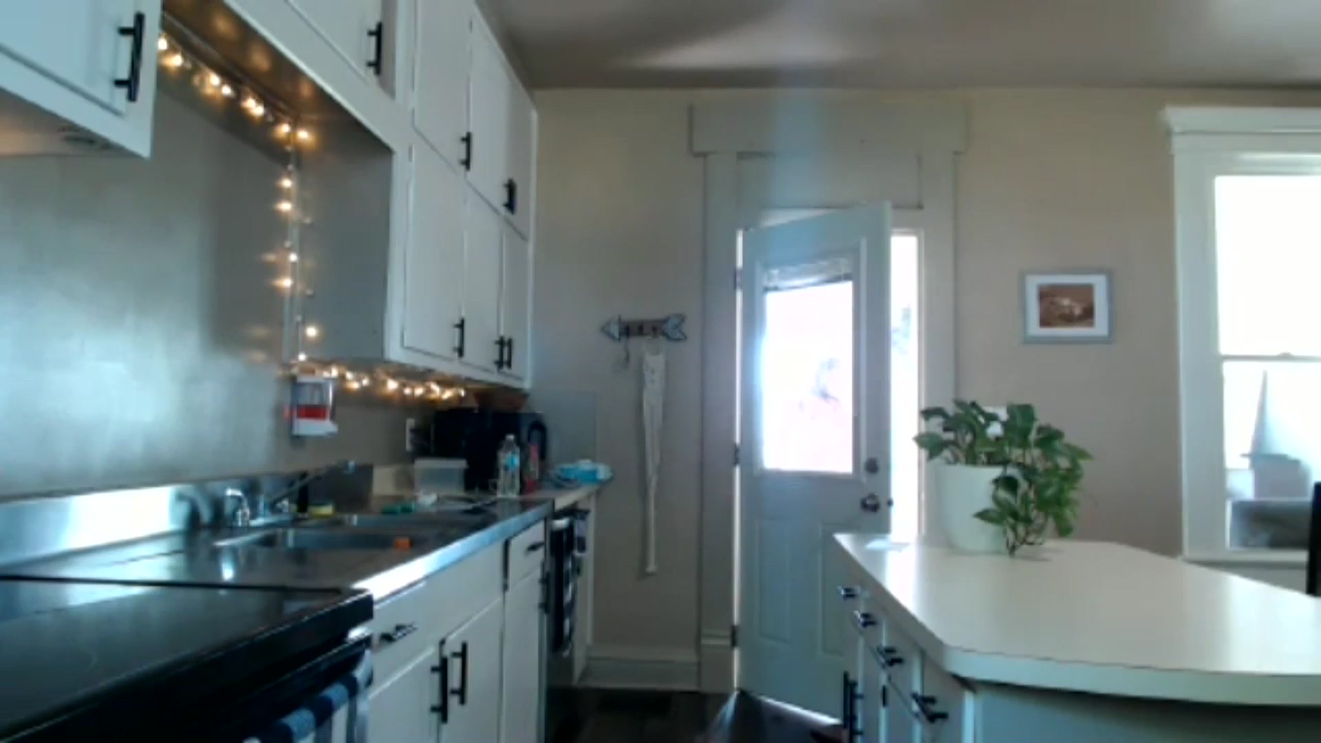 Gallery image thumbnail from FarmGirl__'s myfreecams stream on, 05/02/2024, 14:11 image 6 of 20