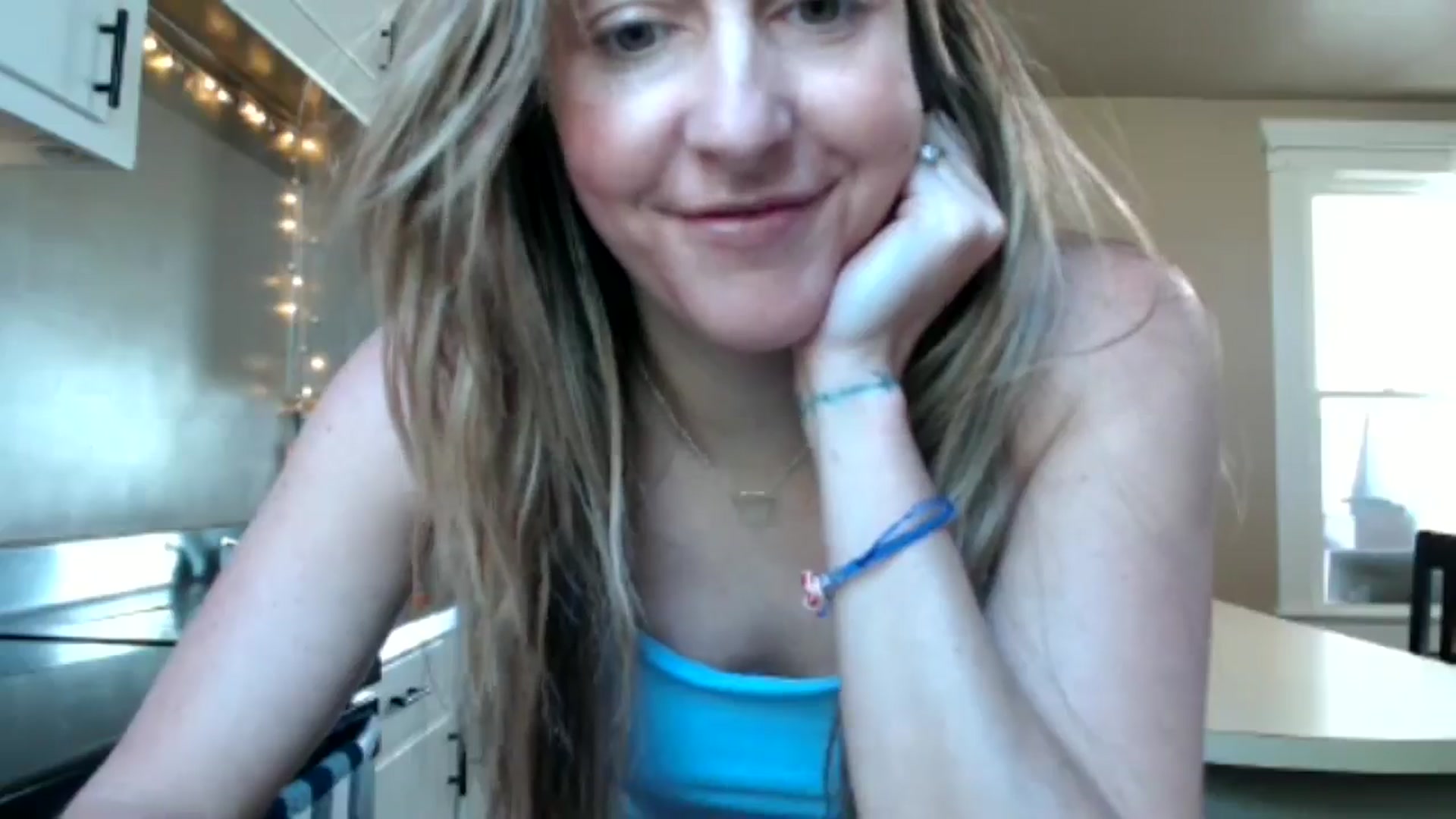 Gallery image thumbnail from FarmGirl__'s myfreecams stream on, 05/02/2024, 14:11 image 8 of 20