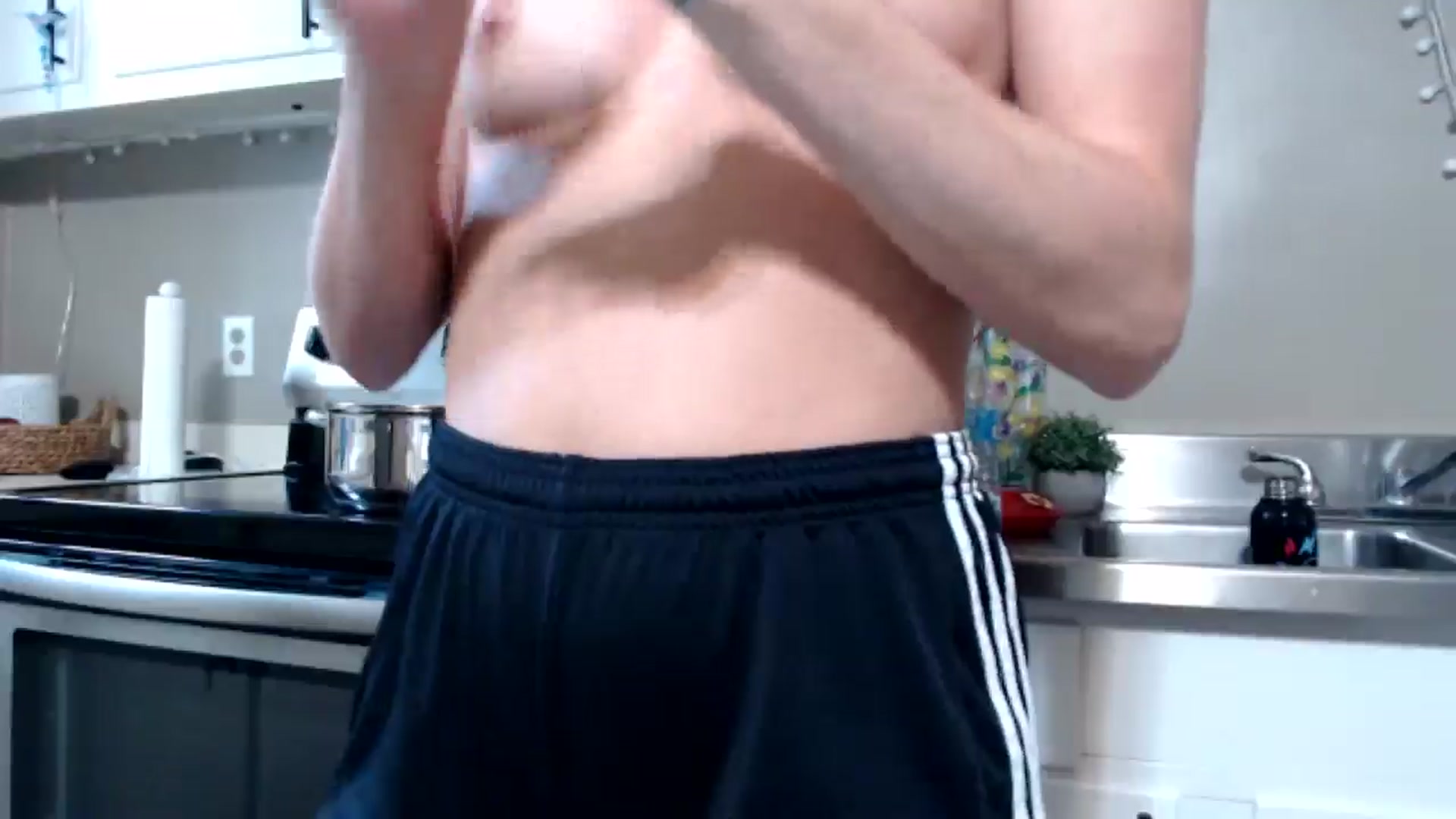 Gallery image thumbnail from FarmGirl__'s myfreecams stream on, 05/11/2024, 15:50 image 4 of 20
