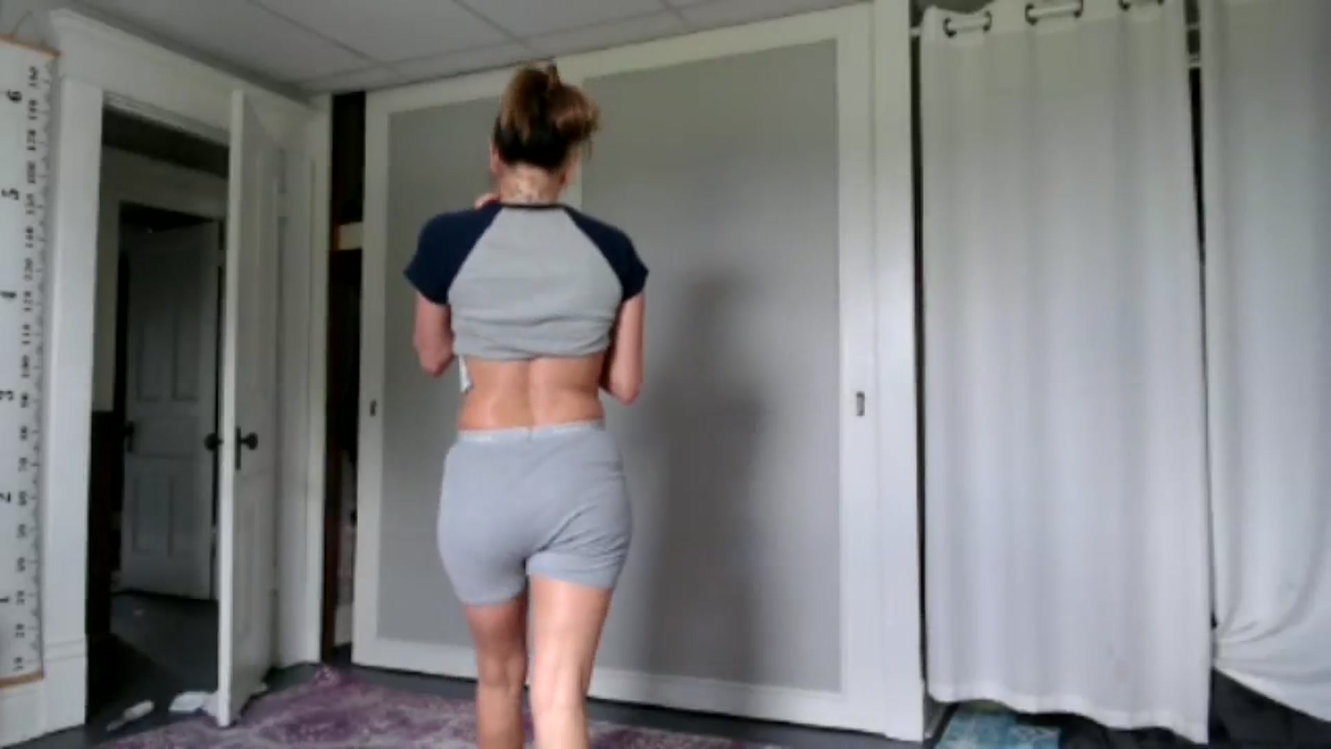 Gallery image thumbnail from FarmGirl__'s myfreecams stream on, 06/03/2024, 18:03 image 7 of 20