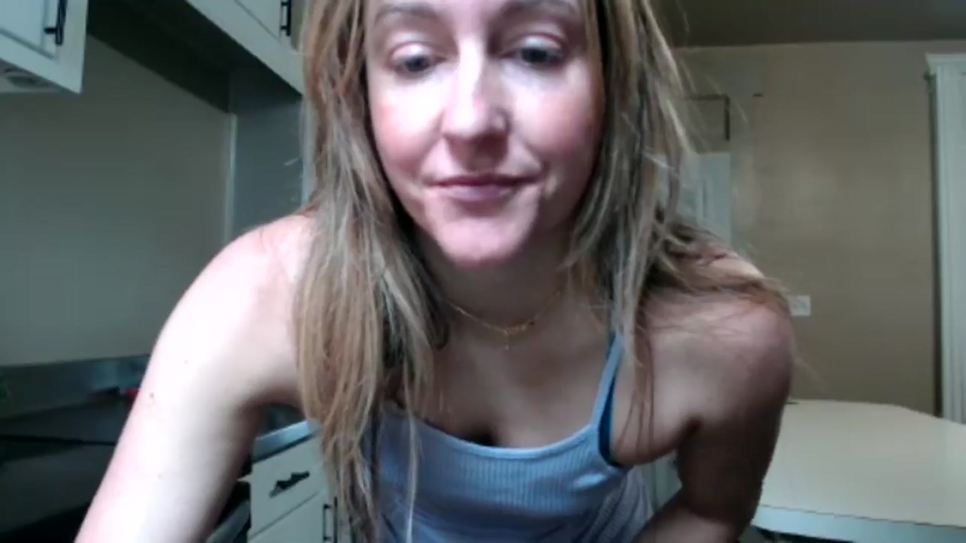 Gallery image thumbnail from FarmGirl__'s myfreecams stream on, 06/05/2024, 13:59 image 19 of 20