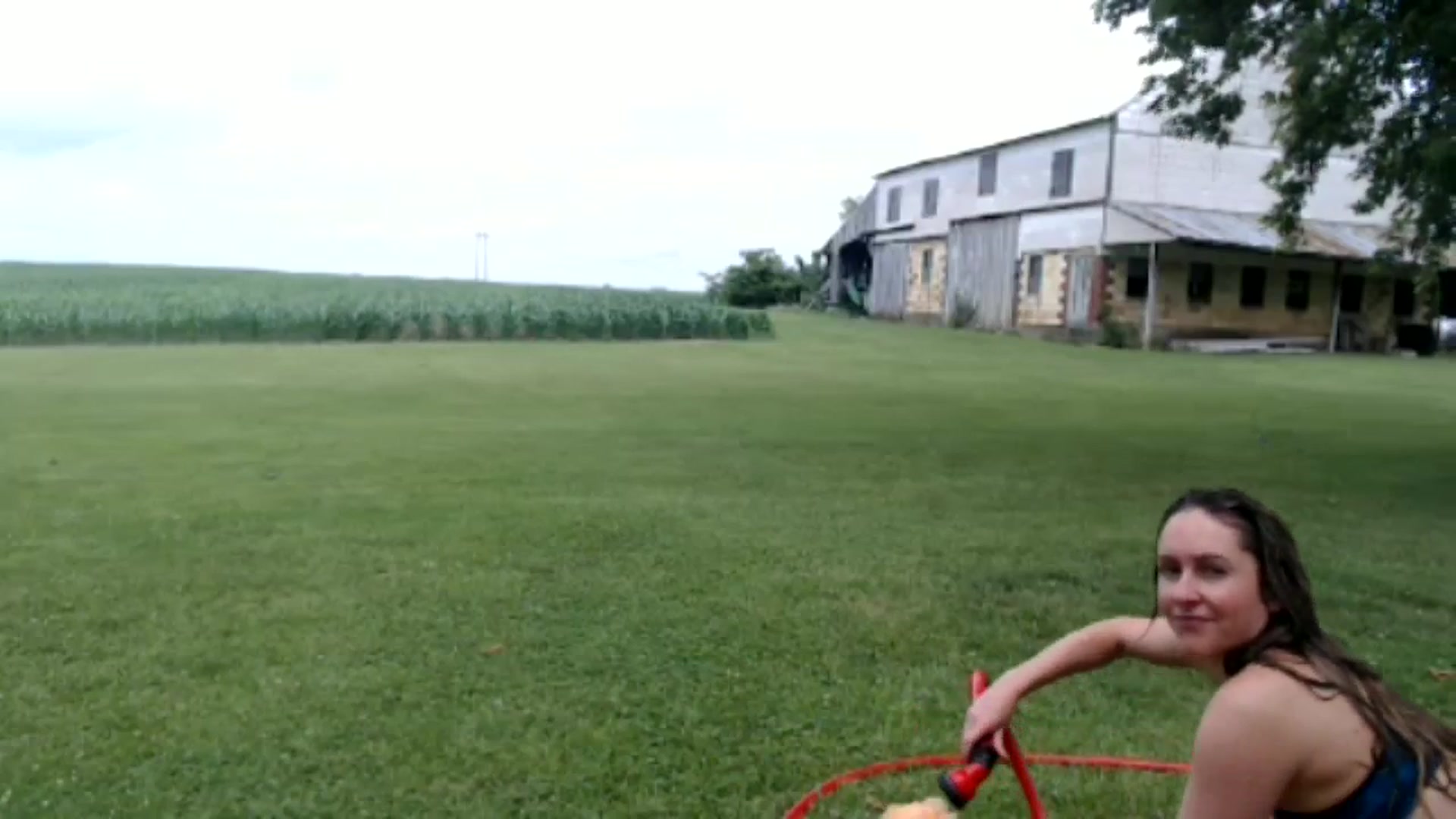 Gallery image thumbnail from FarmGirl__'s myfreecams stream on, 06/05/2024, 18:37 image 9 of 20