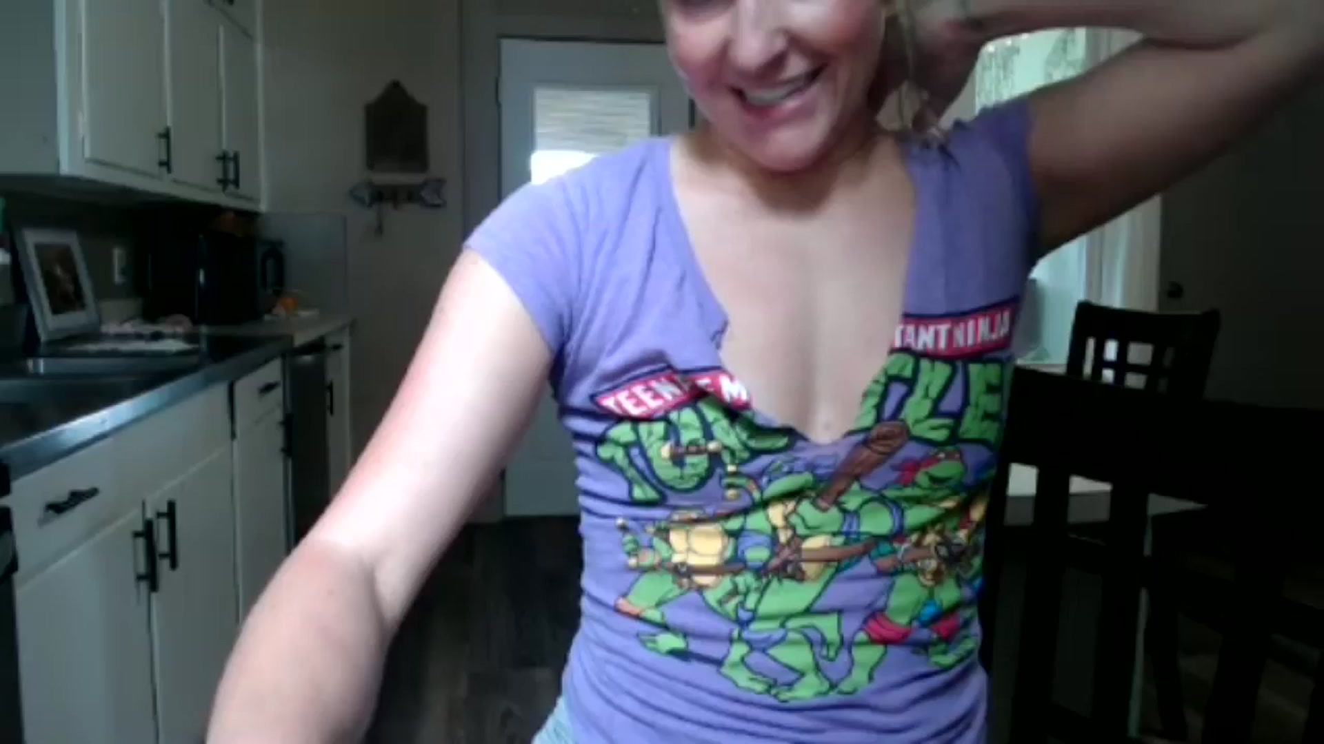 Gallery image thumbnail from FarmGirl__'s myfreecams stream on, 06/05/2024, 21:11 image 1 of 20