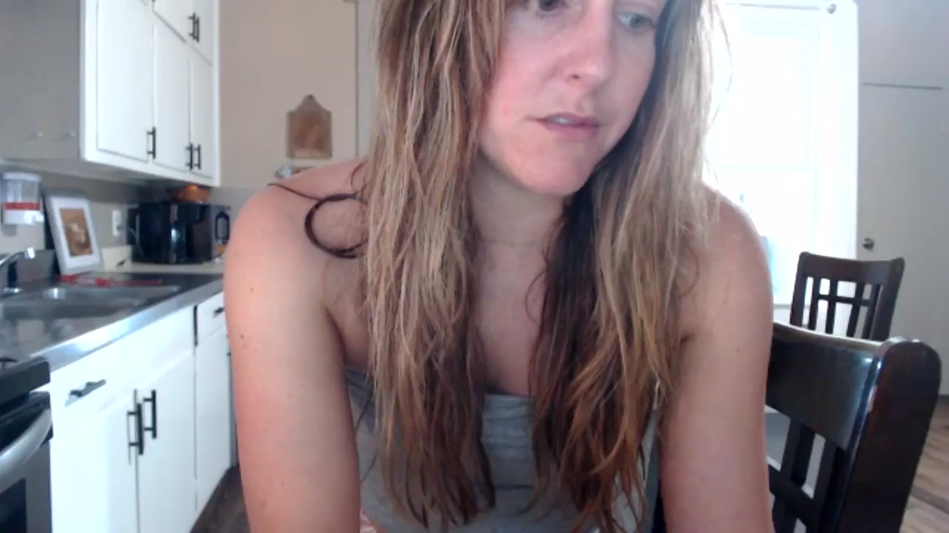 Gallery image thumbnail from FarmGirl__'s myfreecams stream on, 06/05/2024, 21:11 image 18 of 20