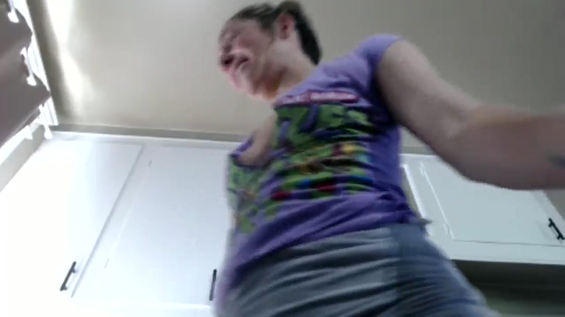 Gallery image thumbnail from FarmGirl__'s myfreecams stream on, 06/05/2024, 21:11 image 3 of 20