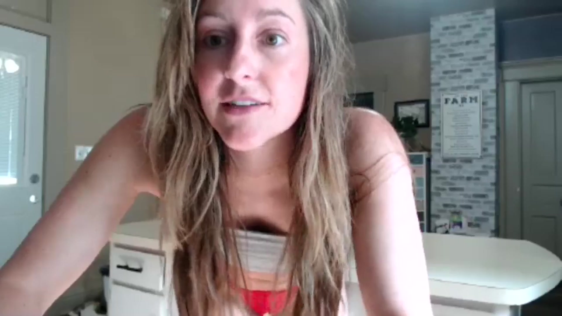 Gallery image thumbnail from FarmGirl__'s myfreecams stream on, 06/05/2024, 22:02 image 4 of 20