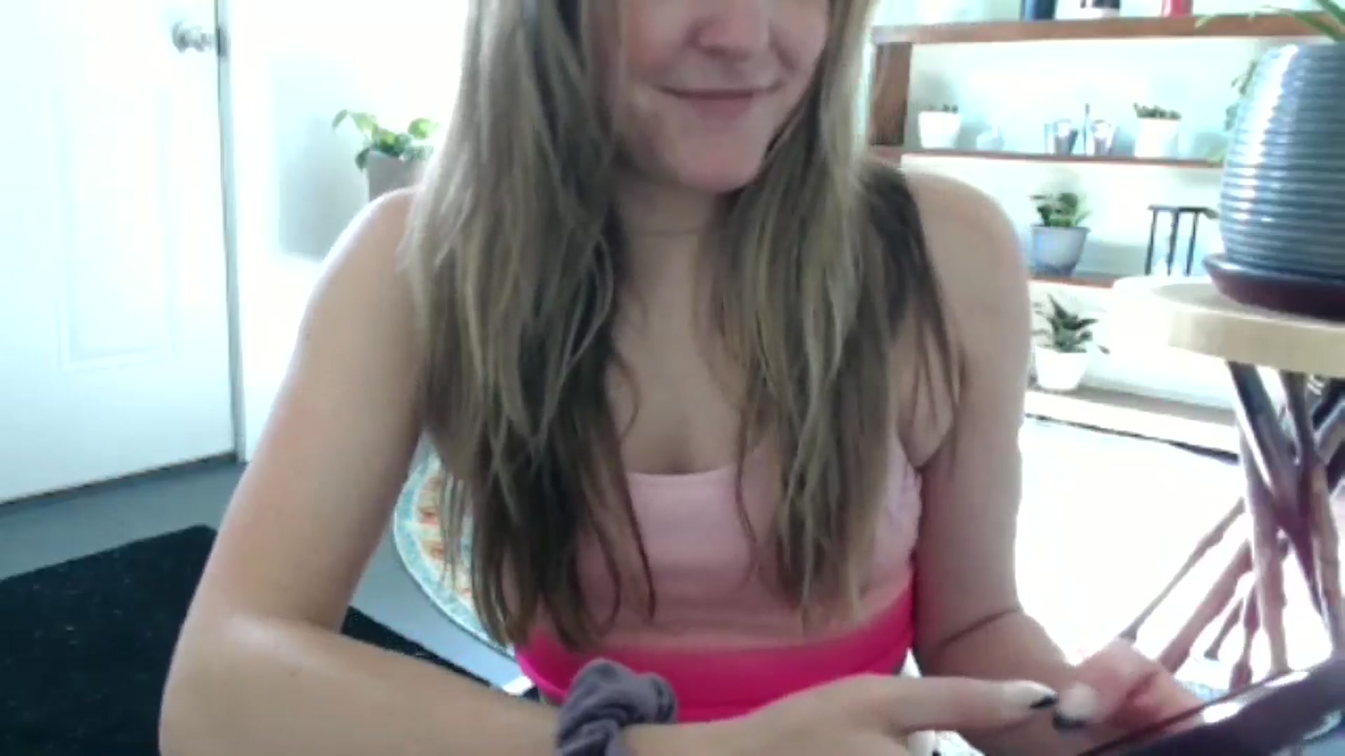 Gallery image thumbnail from FarmGirl__'s myfreecams stream on, 06/06/2024, 14:16 image 14 of 20