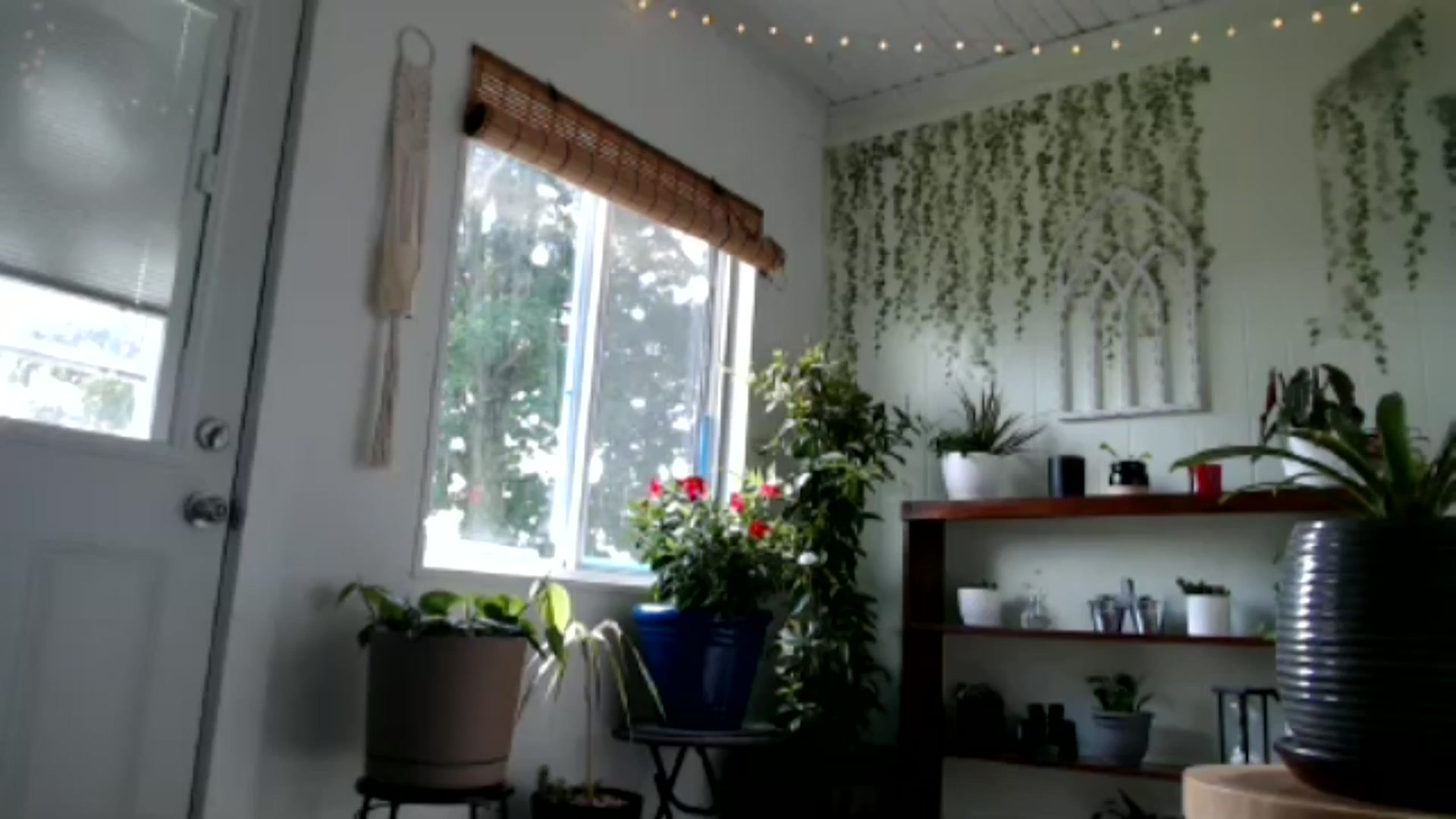 Gallery image thumbnail from FarmGirl__'s myfreecams stream on, 06/06/2024, 14:16 image 16 of 20