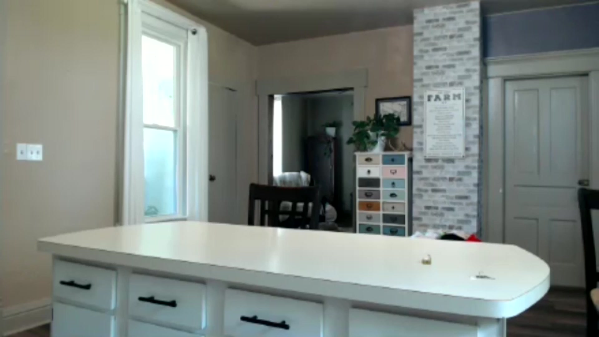 Gallery image thumbnail from FarmGirl__'s myfreecams stream on, 06/07/2024, 18:01 image 12 of 20