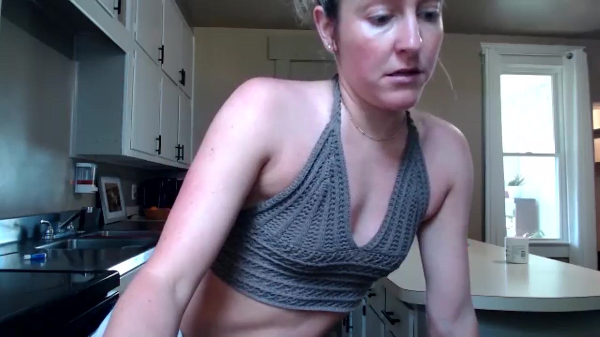 Gallery image thumbnail from FarmGirl__'s myfreecams stream on, 06/08/2024, 13:33 image 6 of 20