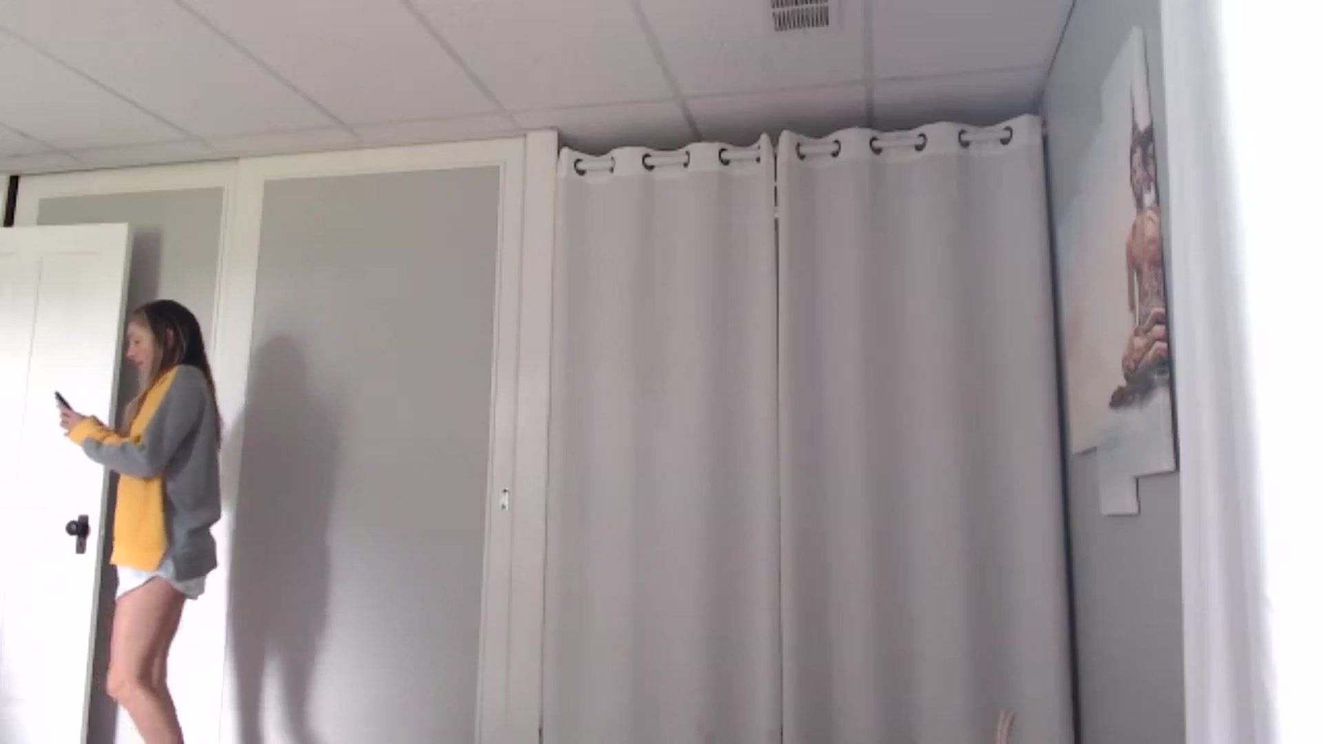 Gallery image thumbnail from FarmGirl__'s myfreecams stream on, 06/08/2024, 16:31 image 2 of 20