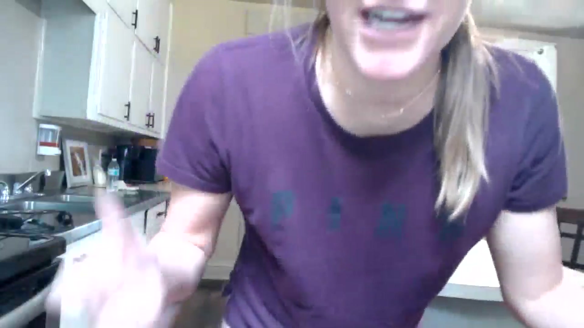 Gallery image thumbnail from FarmGirl__'s myfreecams stream on, 06/09/2024, 16:29 image 3 of 20