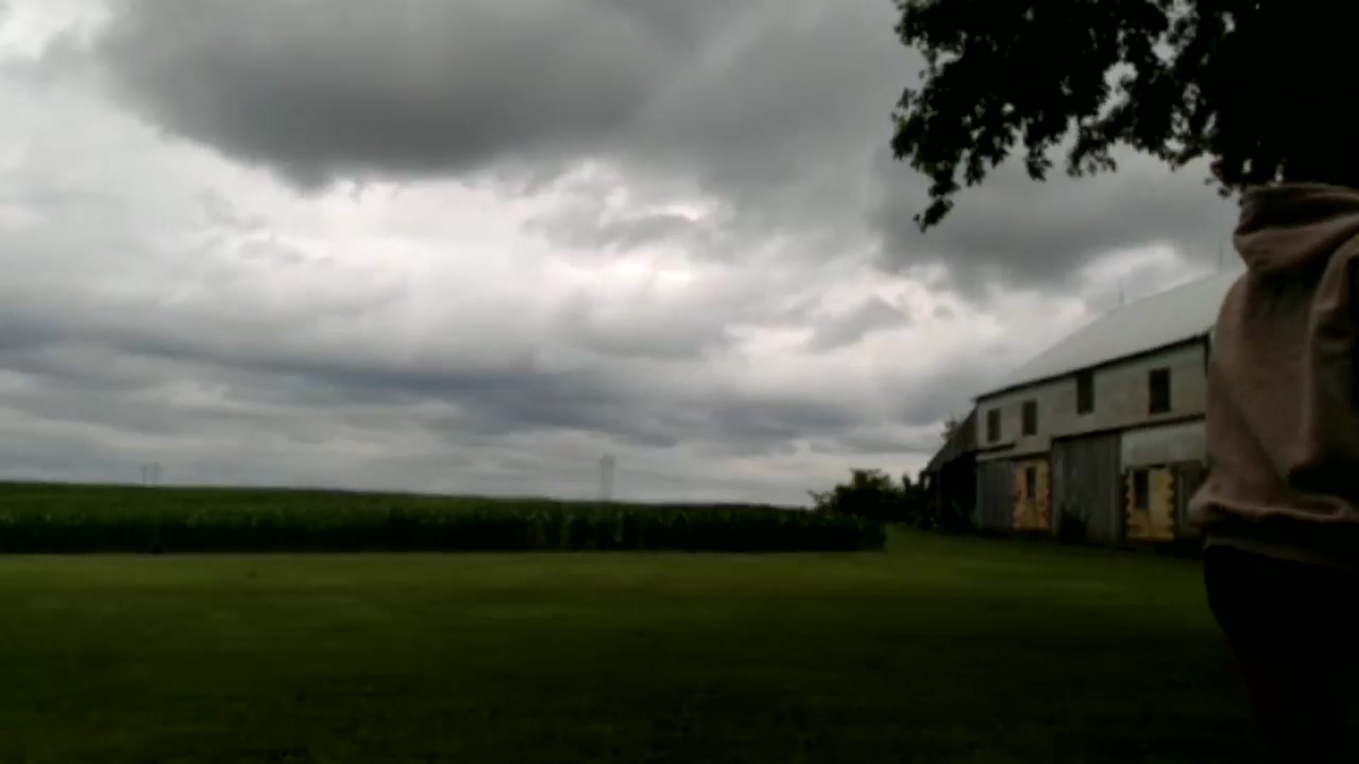 Gallery image thumbnail from FarmGirl__'s myfreecams stream on, 06/10/2024, 15:40 image 15 of 20