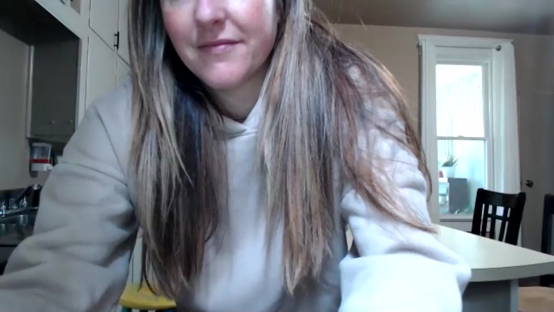 Gallery image thumbnail from FarmGirl__'s myfreecams stream on, 06/10/2024, 16:08 image 1 of 20