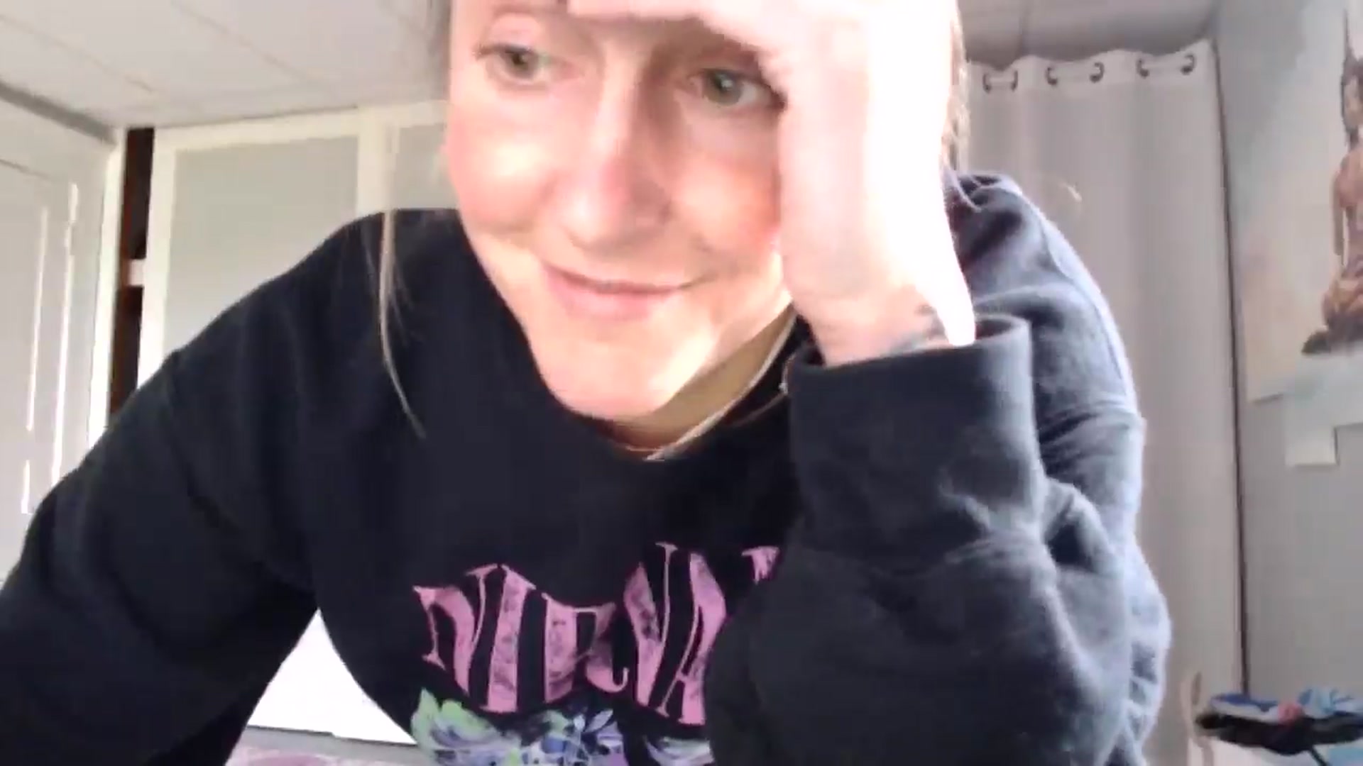 Gallery image thumbnail from FarmGirl__'s myfreecams stream on, 06/10/2024, 21:44 image 10 of 20
