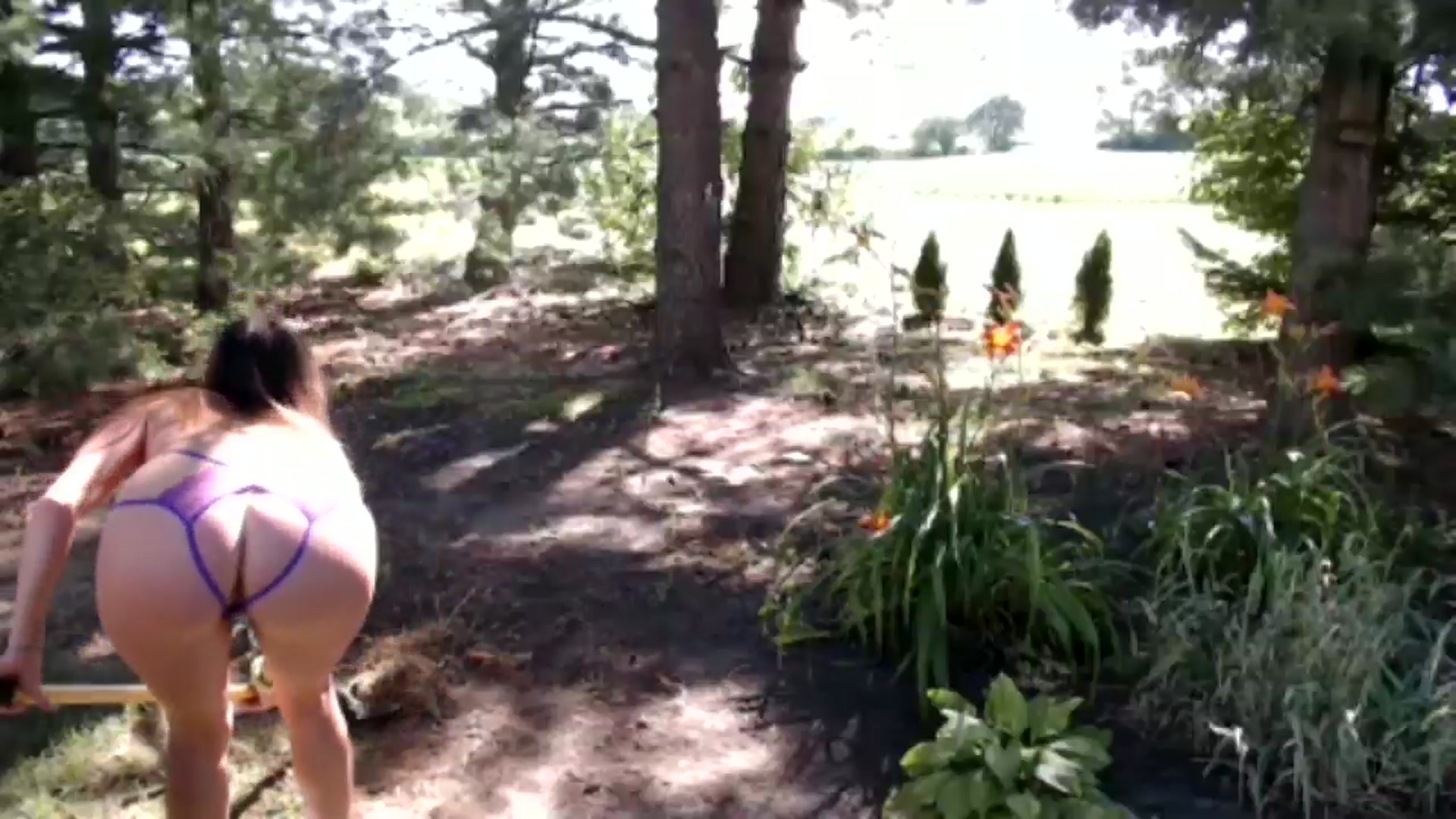 Gallery image thumbnail from FarmGirl__'s myfreecams stream on, 06/12/2024, 21:55 image 14 of 20