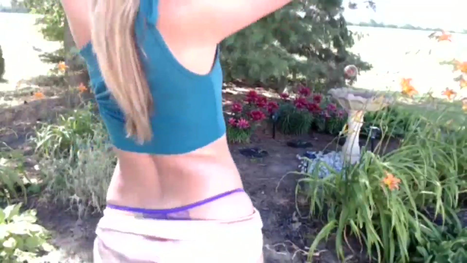 Gallery image thumbnail from FarmGirl__'s myfreecams stream on, 06/12/2024, 21:55 image 5 of 20