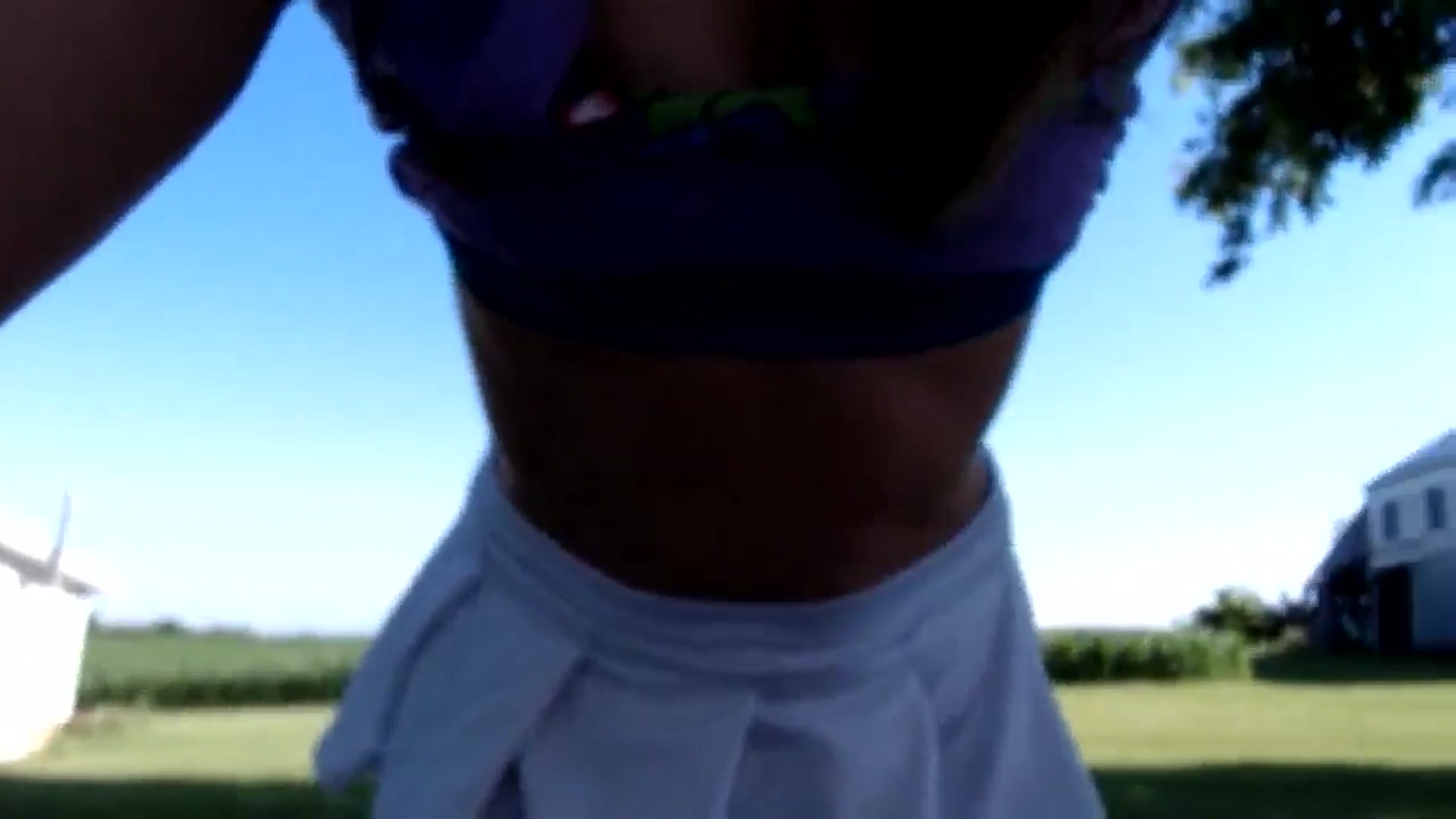Gallery image thumbnail from FarmGirl__'s myfreecams stream on, 06/13/2024, 13:33 image 19 of 20