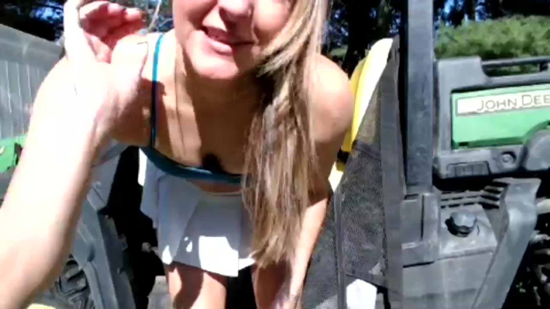 Gallery image thumbnail from FarmGirl__'s myfreecams stream on, 06/13/2024, 14:38 image 2 of 20