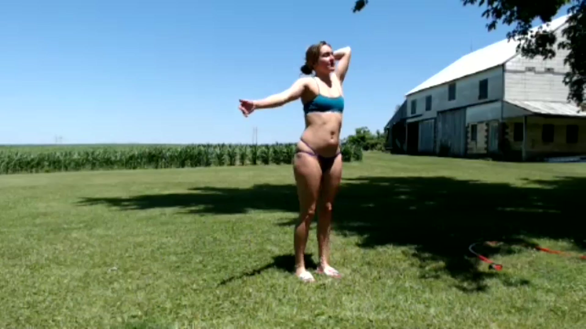 Gallery image thumbnail from FarmGirl__'s myfreecams stream on, 06/13/2024, 17:35 image 7 of 20