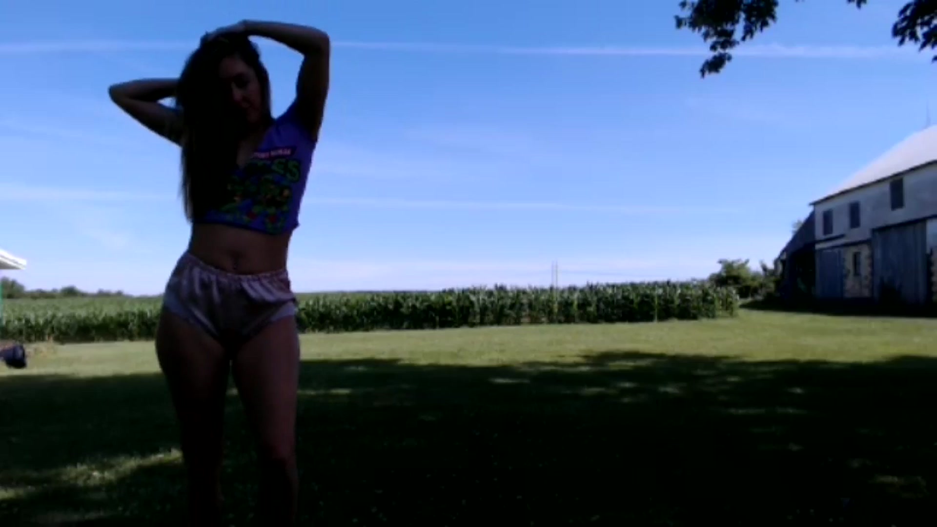 Gallery image thumbnail from FarmGirl__'s myfreecams stream on, 06/16/2024, 15:35 image 5 of 20