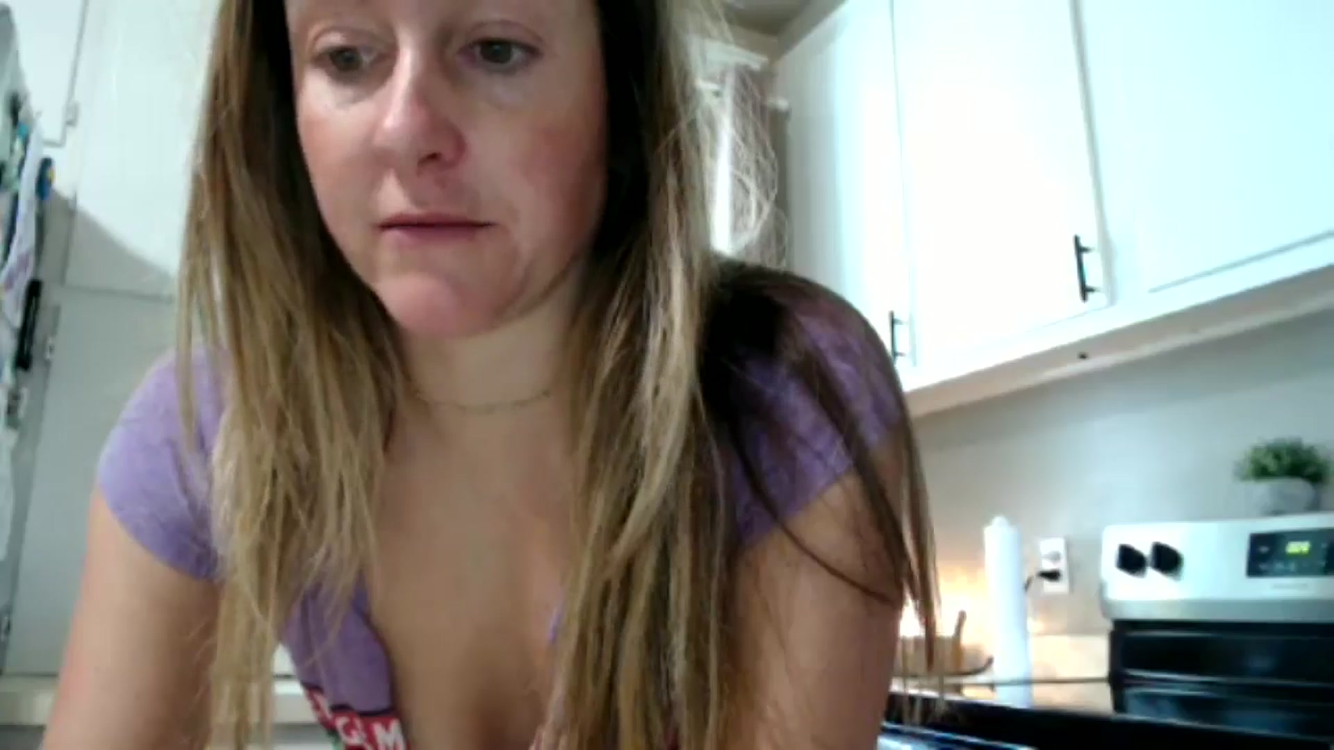 Gallery image thumbnail from FarmGirl__'s myfreecams stream on, 06/16/2024, 16:18 image 17 of 20