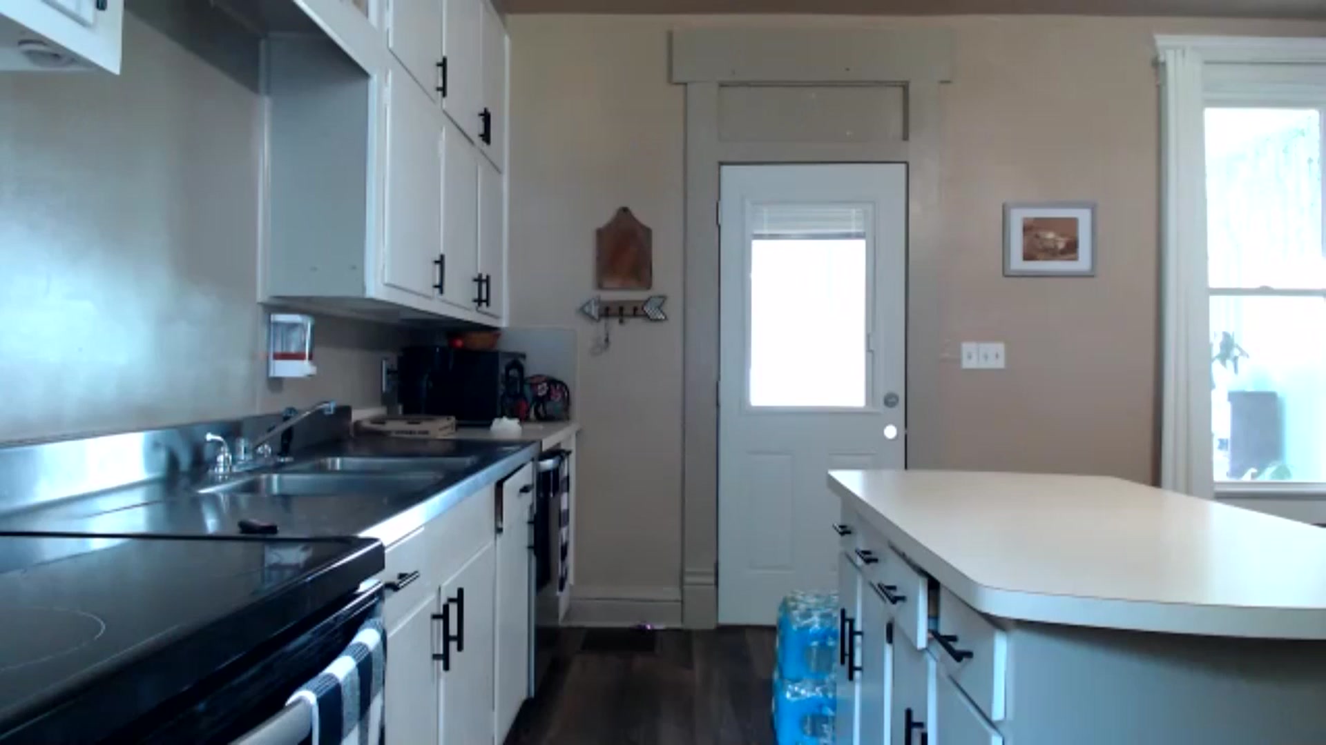Gallery image thumbnail from FarmGirl__'s myfreecams stream on, 06/17/2024, 14:28 image 4 of 20