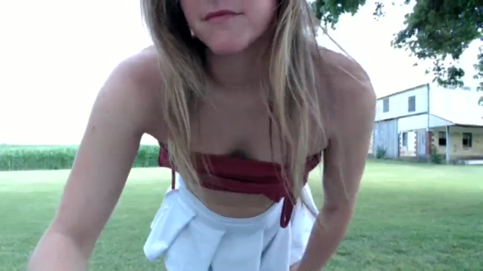 Gallery image thumbnail from FarmGirl__'s myfreecams stream on, 06/18/2024, 15:36 image 6 of 20