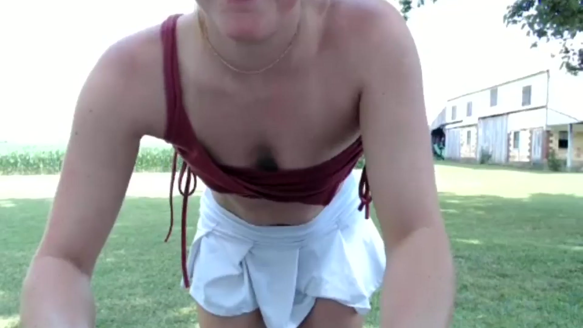 Gallery image thumbnail from FarmGirl__'s myfreecams stream on, 06/18/2024, 15:36 image 20 of 20