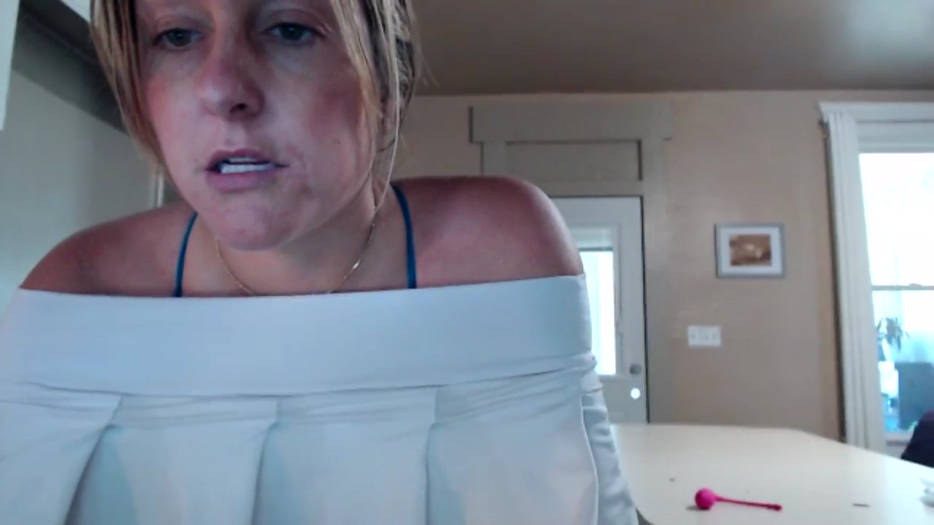 Gallery image thumbnail from FarmGirl__'s myfreecams stream on, 06/20/2024, 19:07 image 2 of 20
