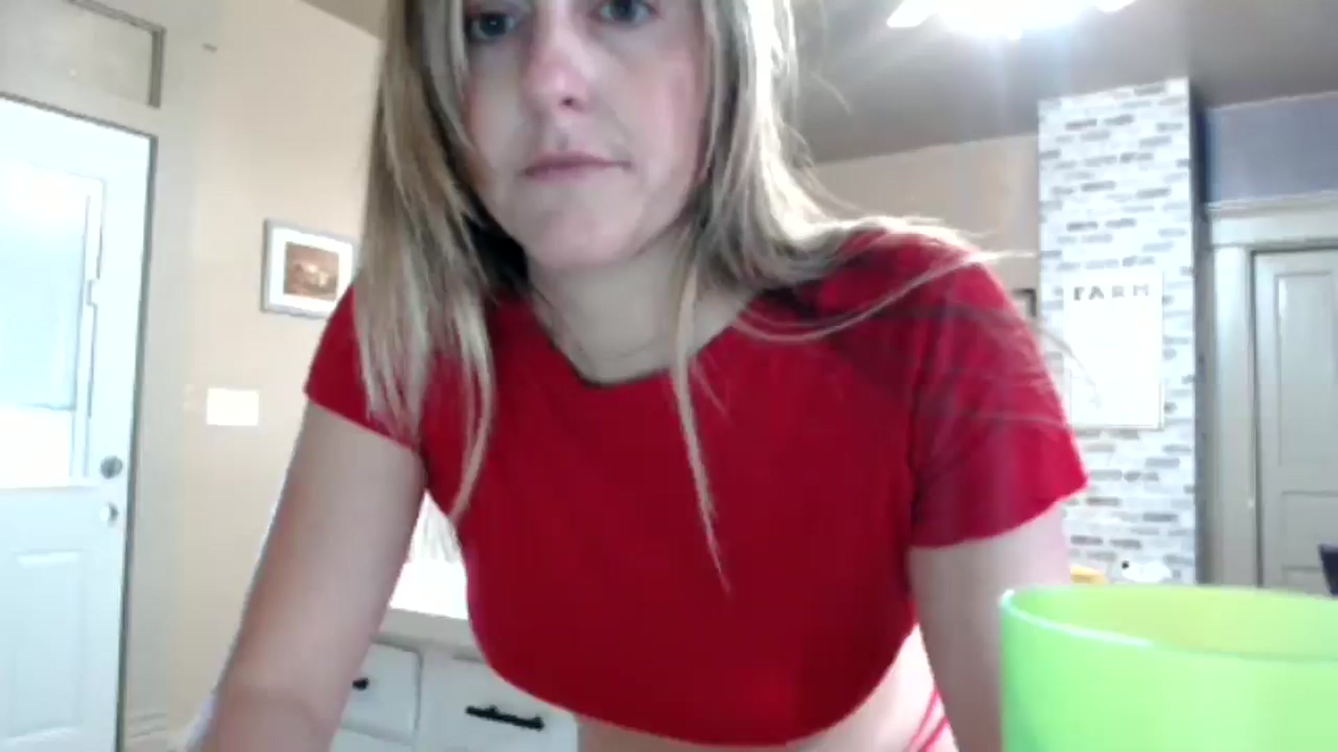 Gallery image thumbnail from FarmGirl__'s myfreecams stream on, 06/22/2024, 22:27 image 18 of 20