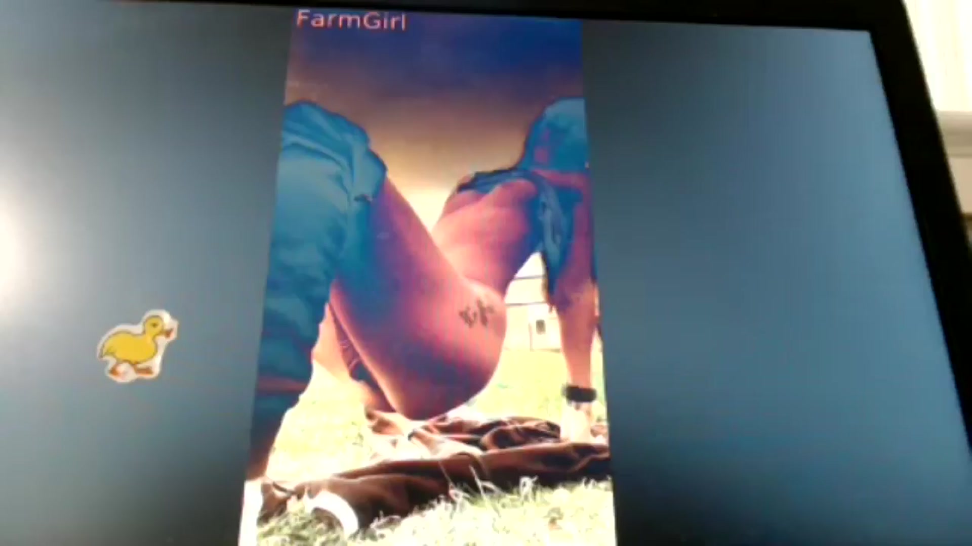 Gallery image thumbnail from FarmGirl__'s myfreecams stream on, 06/24/2024, 16:03 image 6 of 20