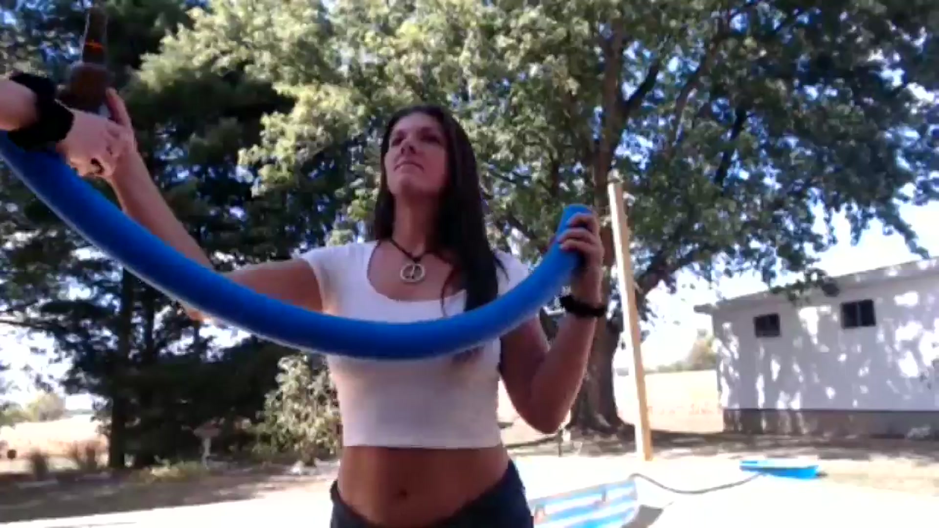 Gallery image thumbnail from FarmGirl__'s myfreecams stream on, 09/18/2024, 19:58 image 2 of 20