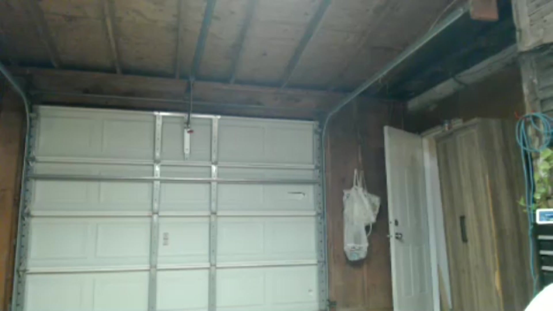 Gallery image thumbnail from FarmGirl__'s myfreecams stream on, 09/21/2024, 02:40 image 18 of 20