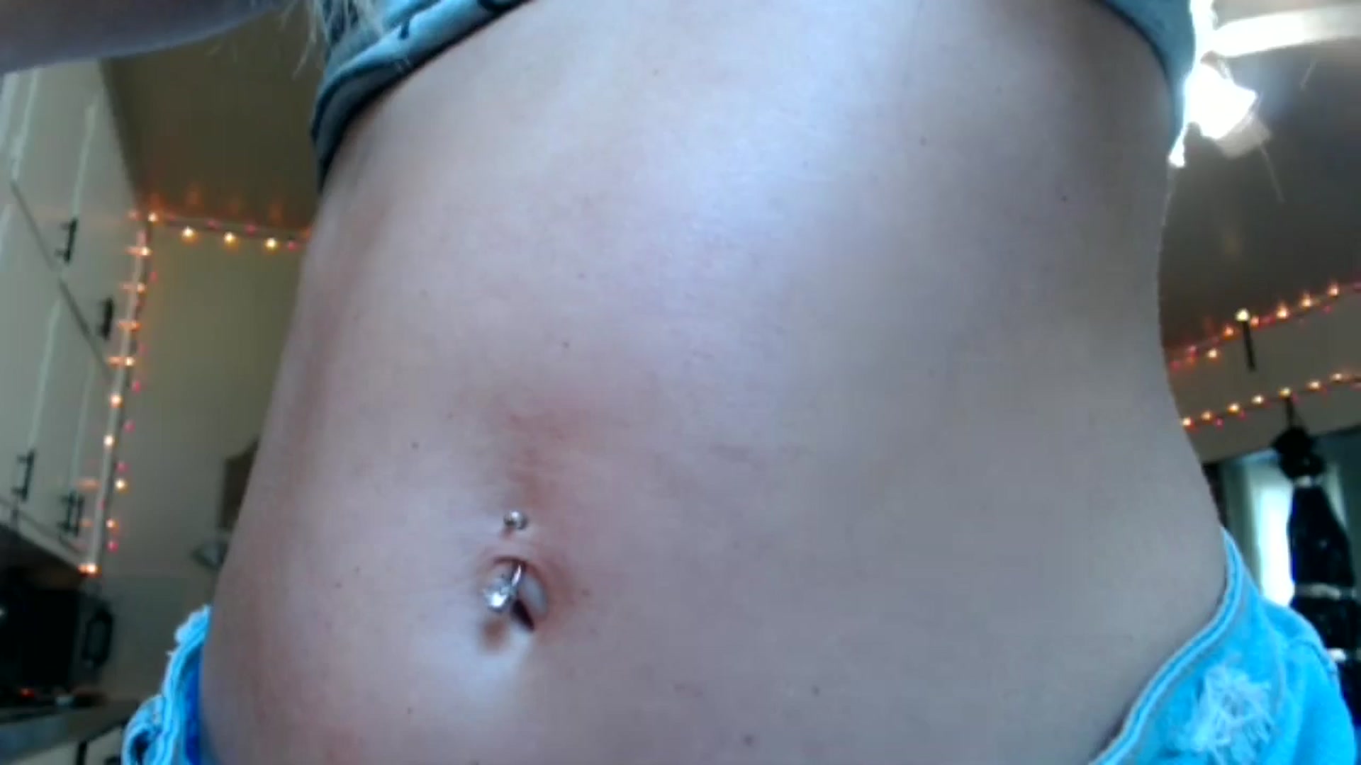 Gallery image thumbnail from FarmGirl__'s myfreecams stream on, 10/06/2024, 17:26 image 13 of 20
