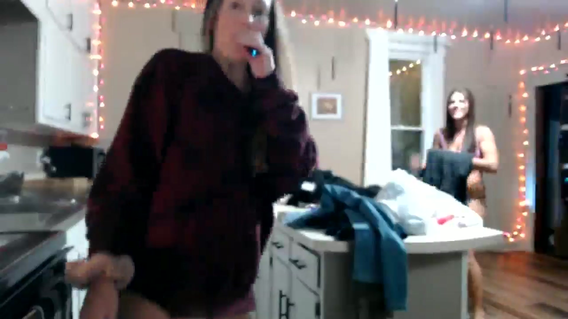 Gallery image thumbnail from FarmGirl__'s myfreecams stream on, 10/24/2024, 01:04 image 2 of 20