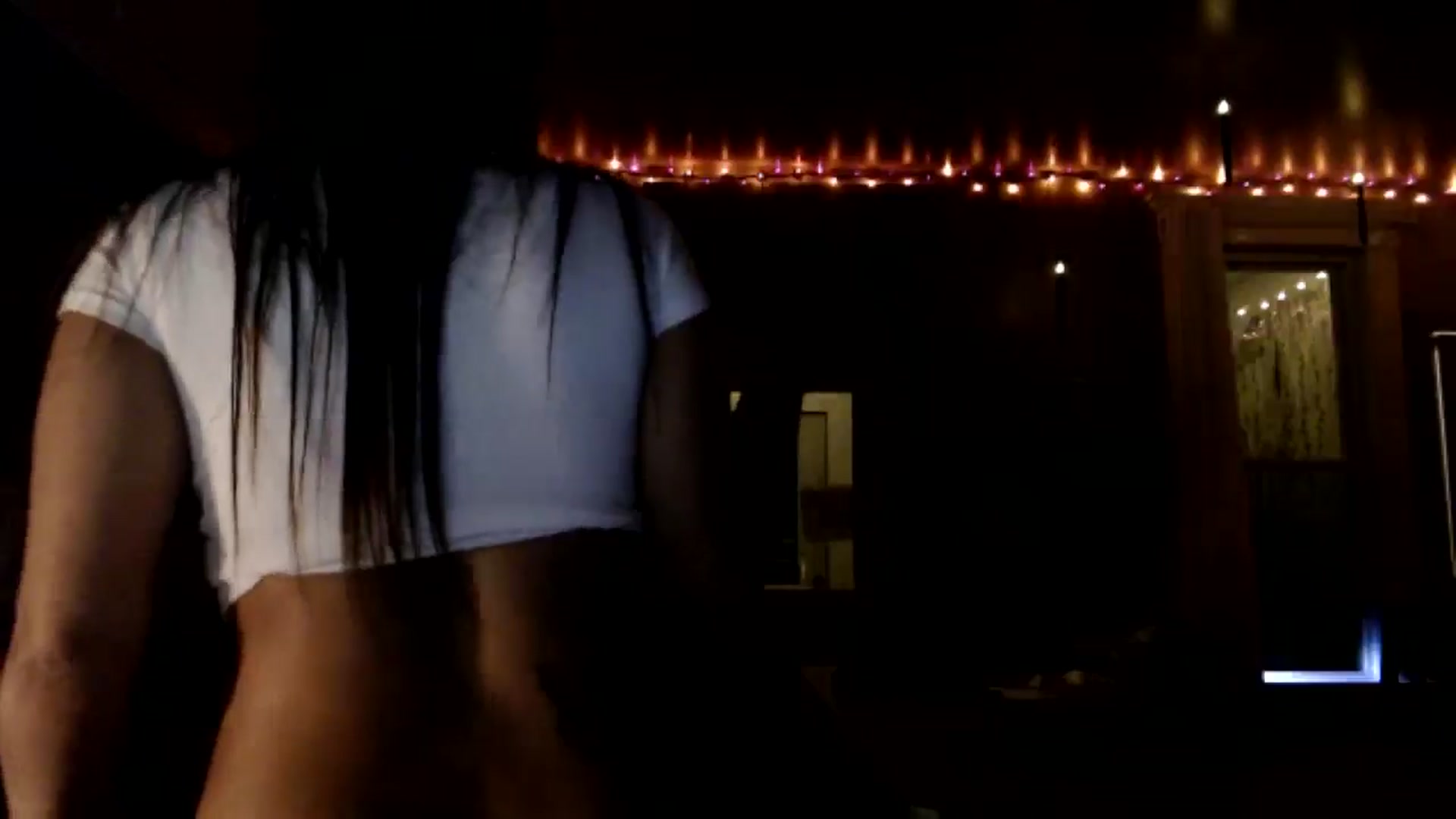 Gallery image thumbnail from FarmGirl__'s myfreecams stream on, 10/24/2024, 02:23 image 15 of 20