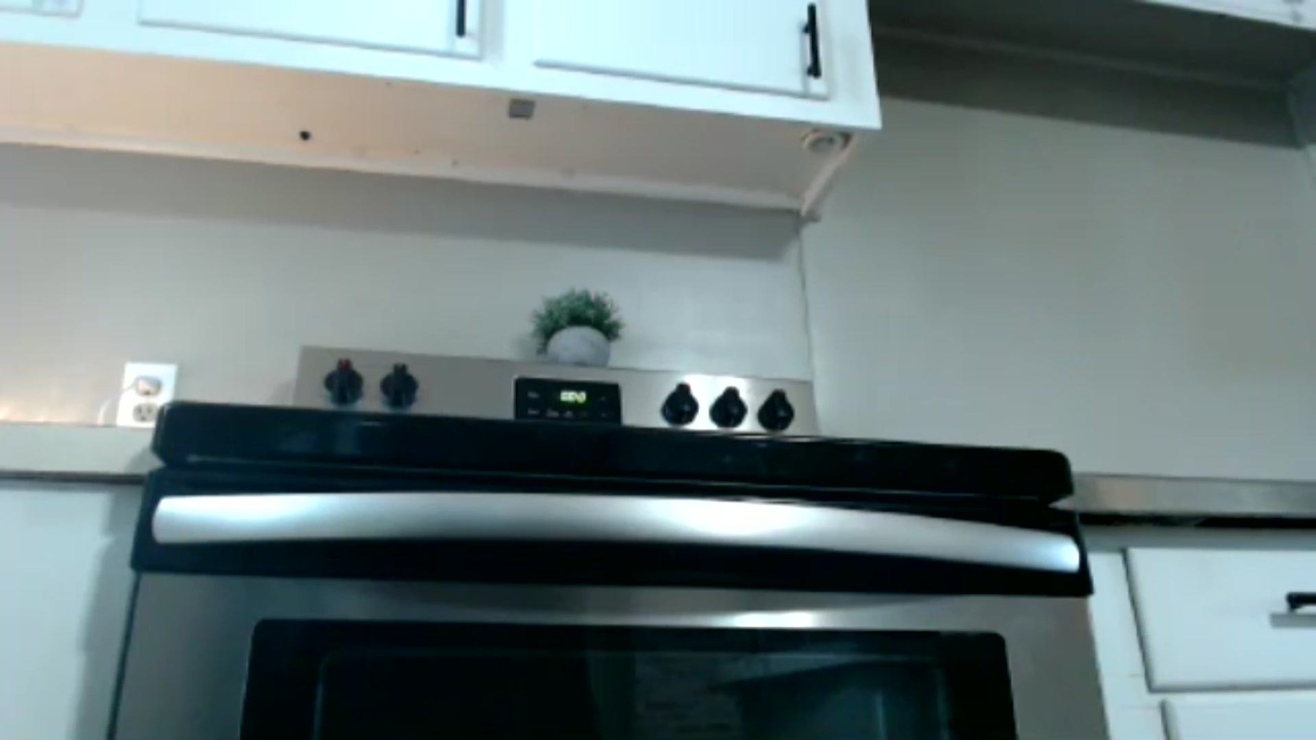 Gallery image thumbnail from FarmGirl__'s myfreecams stream on, 11/20/2024, 18:21 image 10 of 20