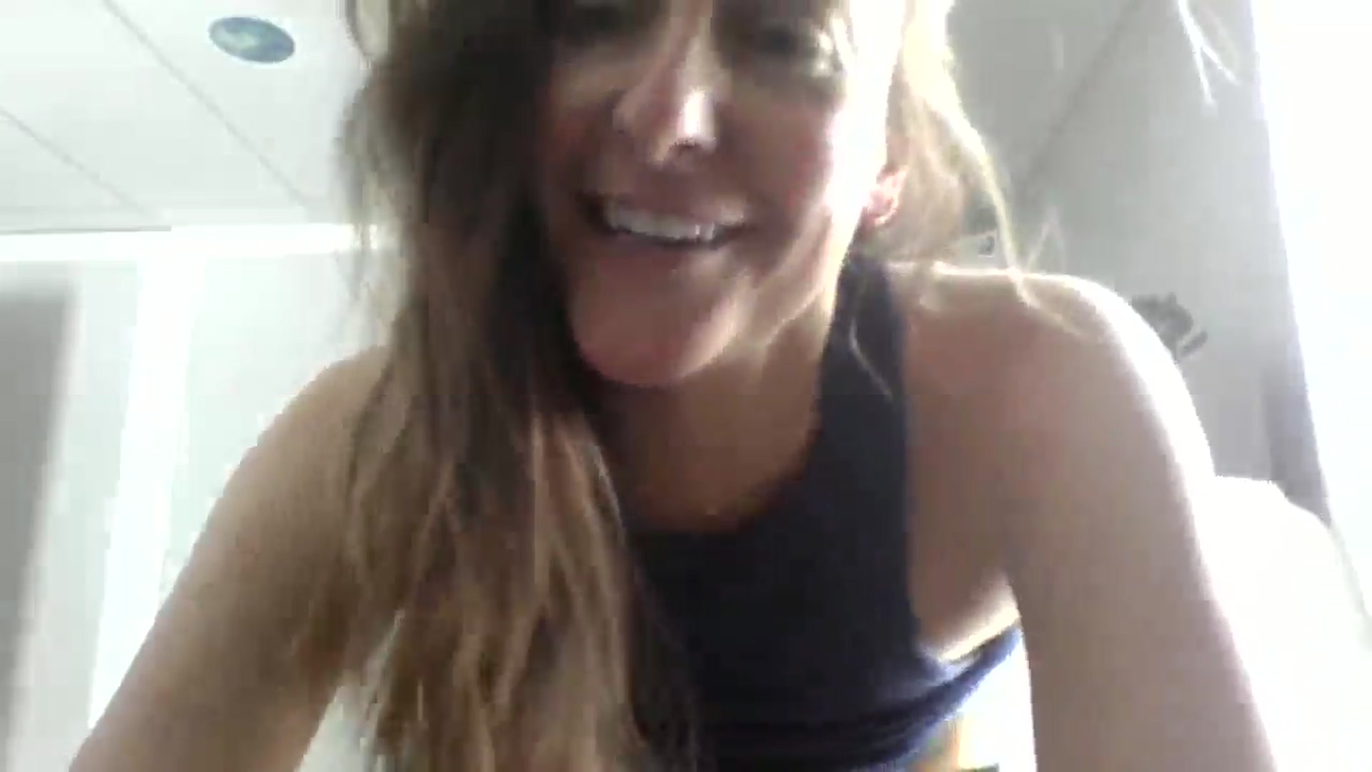 Gallery image thumbnail from FarmGirl__'s myfreecams stream on, 01/16/2025, 18:53 image 3 of 20