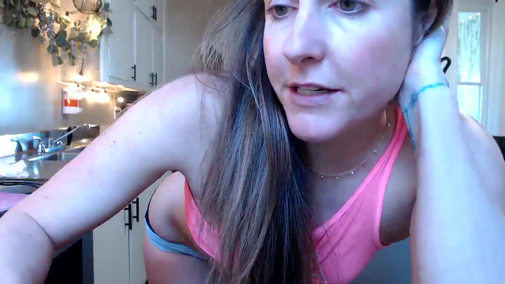 Gallery image thumbnail from FarmGirl__'s myfreecams stream on, 02/01/2025, 19:46 image 3 of 20