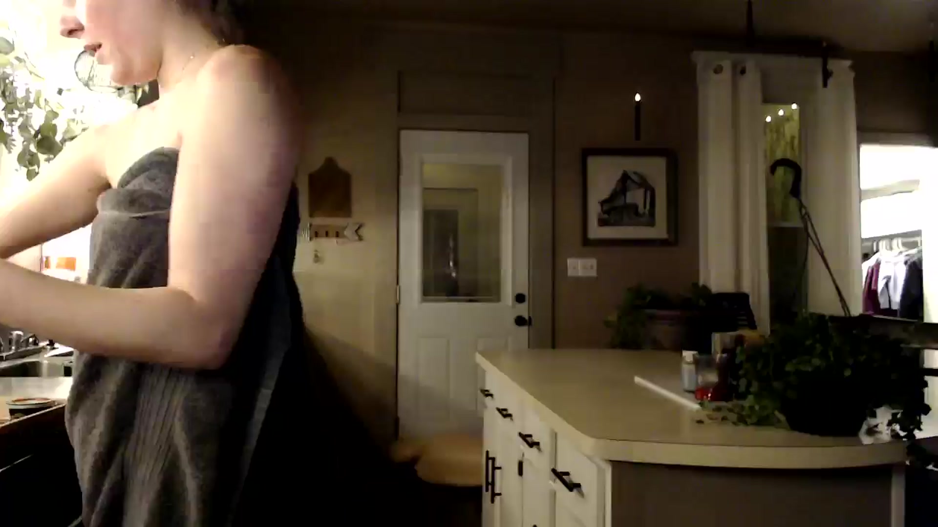 Gallery image thumbnail from FarmGirl__'s myfreecams stream on, 02/02/2025, 24:29 image 17 of 20
